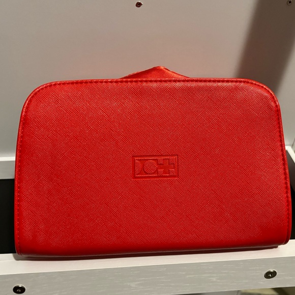 Cellcosmet makeup bag. Brand new - Picture 1 of 7